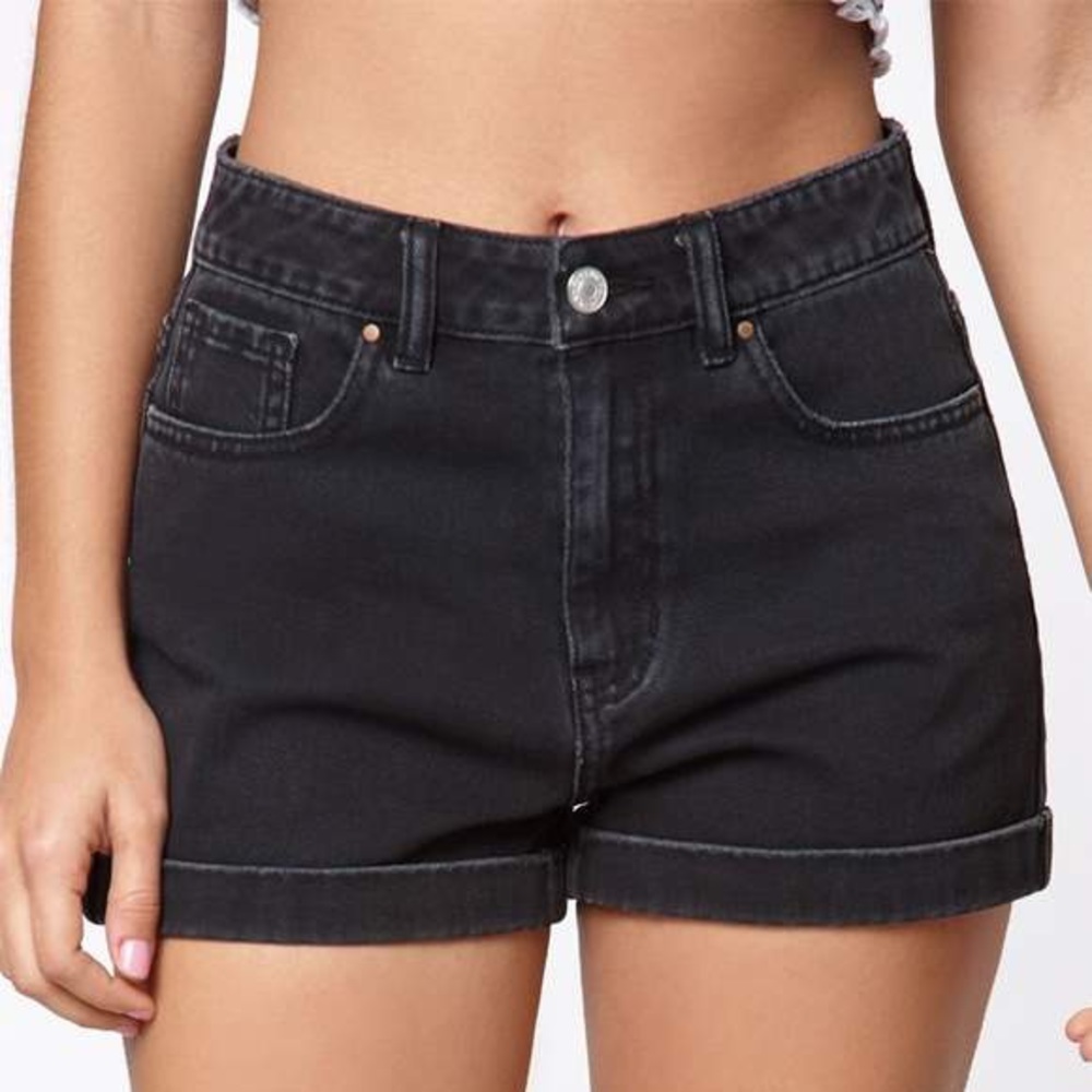 Pacsun black denim cuffed mom shorts